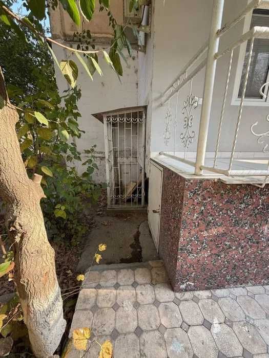 СРОЧНО Нежилой продаёться 46 м2 (Авиасозлар, Кадишева)