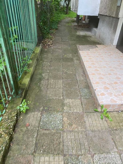 Косене на трева почистване на запустели терени и дворове