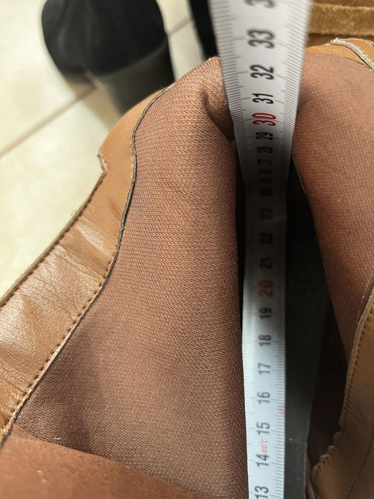 Ghete din piele intoarsa