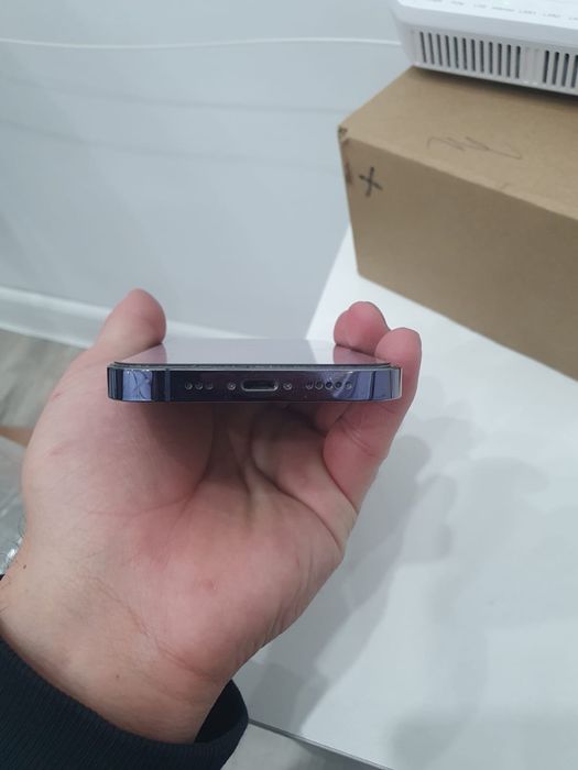 Продам/Айфон 14 про