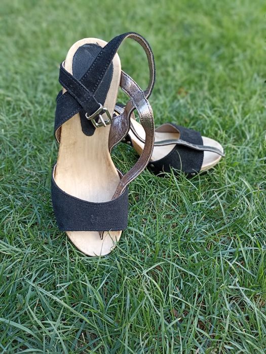 Босоножки-сабо новые