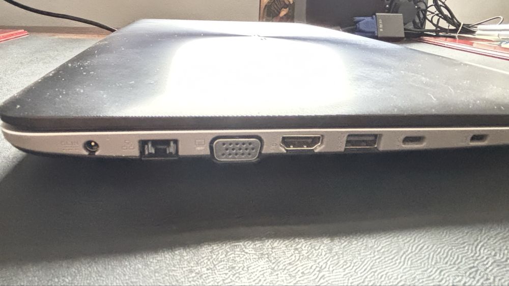 Laptop Asus, Intel Core i7 6500U,3,1 GHz,Nvidia Geforce 940 Mx