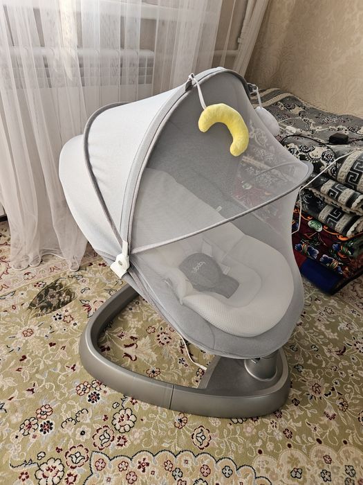 Электрическая качеля cool baby   почти новая