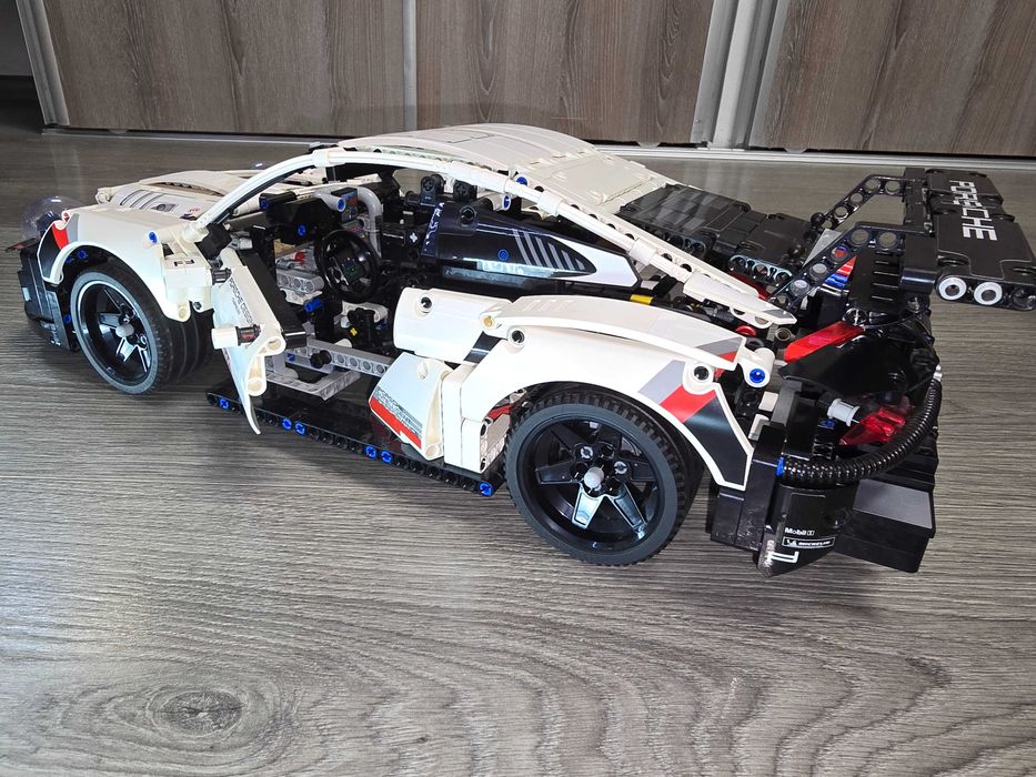 LEGO Technic - Porsche 911 RSR 42096, 1580 piese