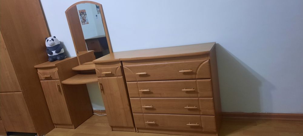 Продам спальний гарнитур