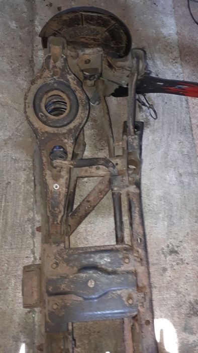 Punte spate Mazda3 Arc Mazda3 Brat Spate Mazda3 Fuzeta Spate Mazda3