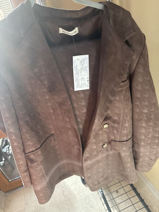 Костюм панталон и сако в кафяво