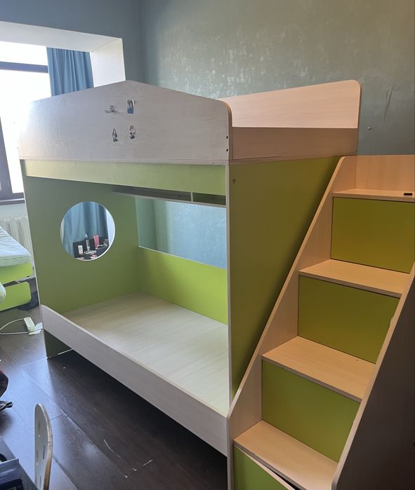 Кровать двухярусная