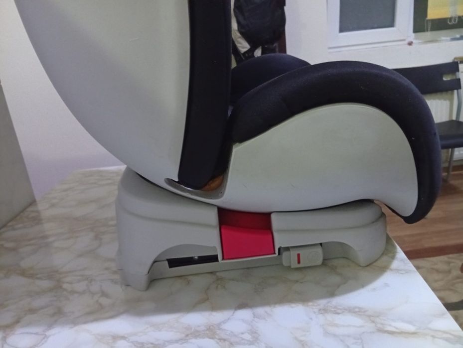 Urgent Scaun auto copii de la prestigiu aproape nou cu reglaje