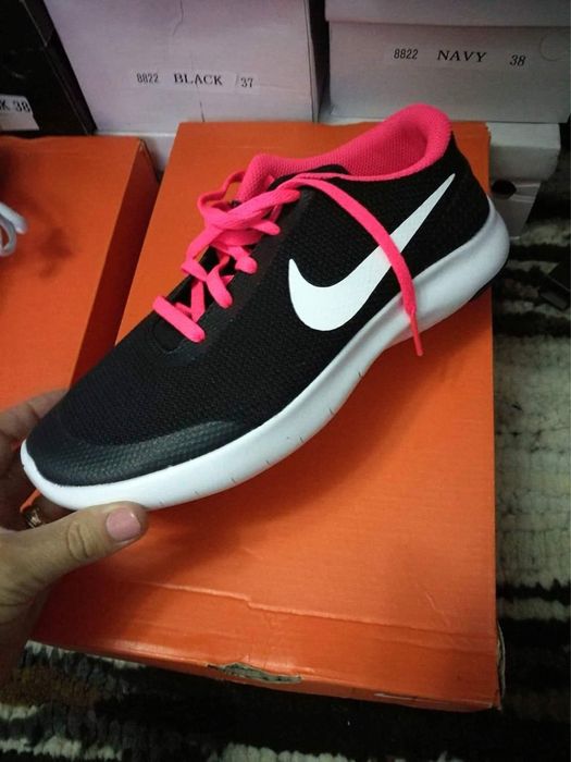 Adidasi nike dama nr 38