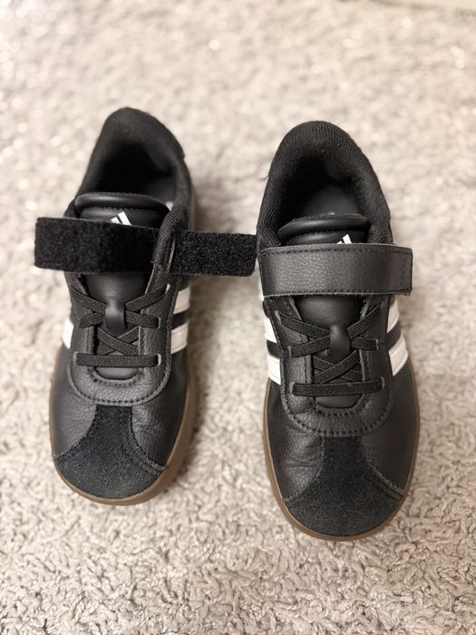 Продаются кроссовки Adidas