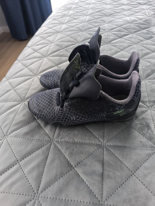 Vând 2 perechi  ghete fotbal copii ,Kipsta