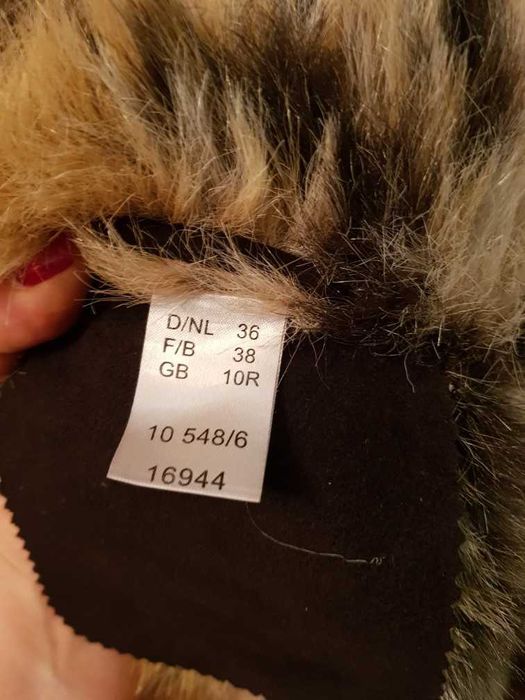 Продам натур.легкую дубленку