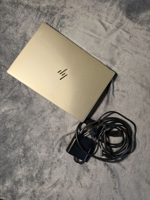 Ноутбук HP Envy 13