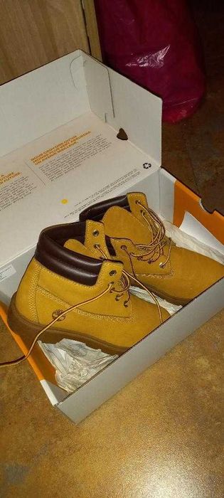 Bocanci Timberland 37 (purtati foarte putin)