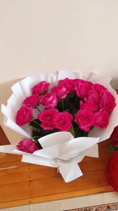 осы екі гүл сатылады