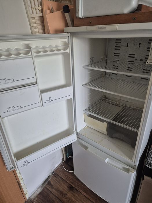 Продам холодильник Бирюса б/у