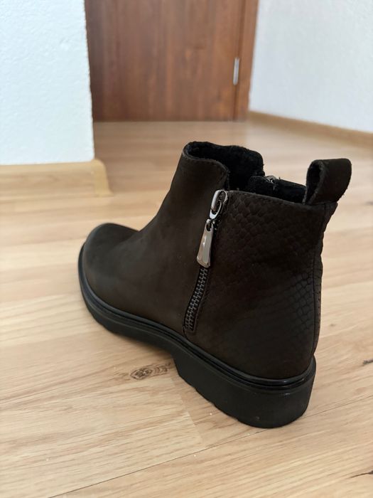 Дамски боти от естествена кожа