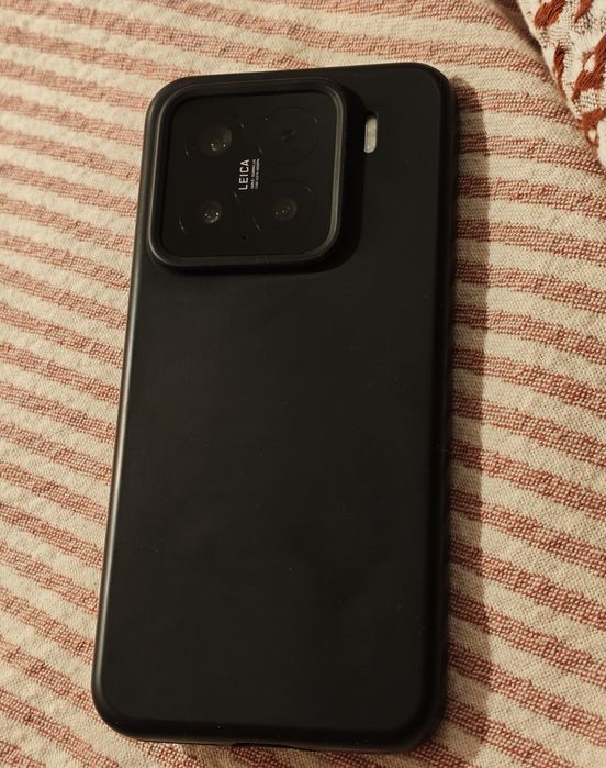 Xiaomi 15 (512Gb) Set + Multe Accesorii (7 huse + 7 folii de protecție)