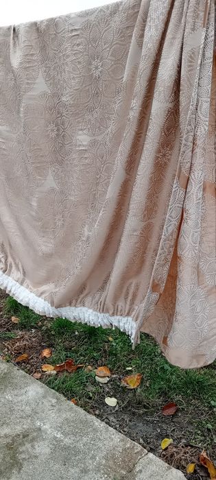 Пердета   плътни   пет броя височина   240 см различни ширина