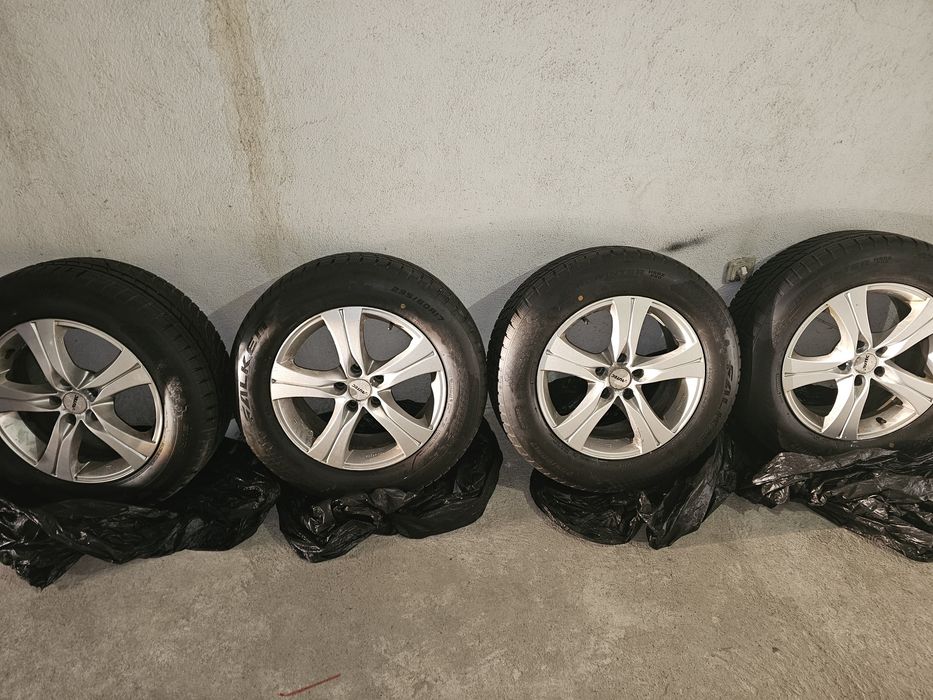 Зимни гуми с джанти 235/60R17 Falken eurowinter HS02 PRO