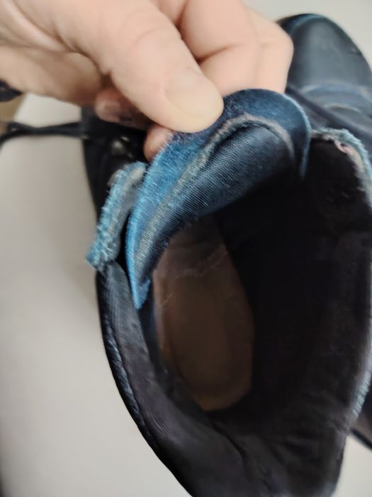 Ghete piele mărimea 37