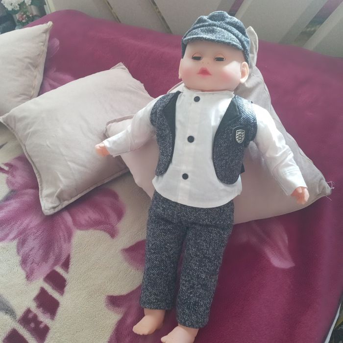 Qóg'irchoq sotiladi