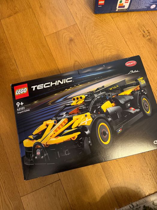 Lego Technic Bugatti aproape nou (doar pasul 1 e deschis)