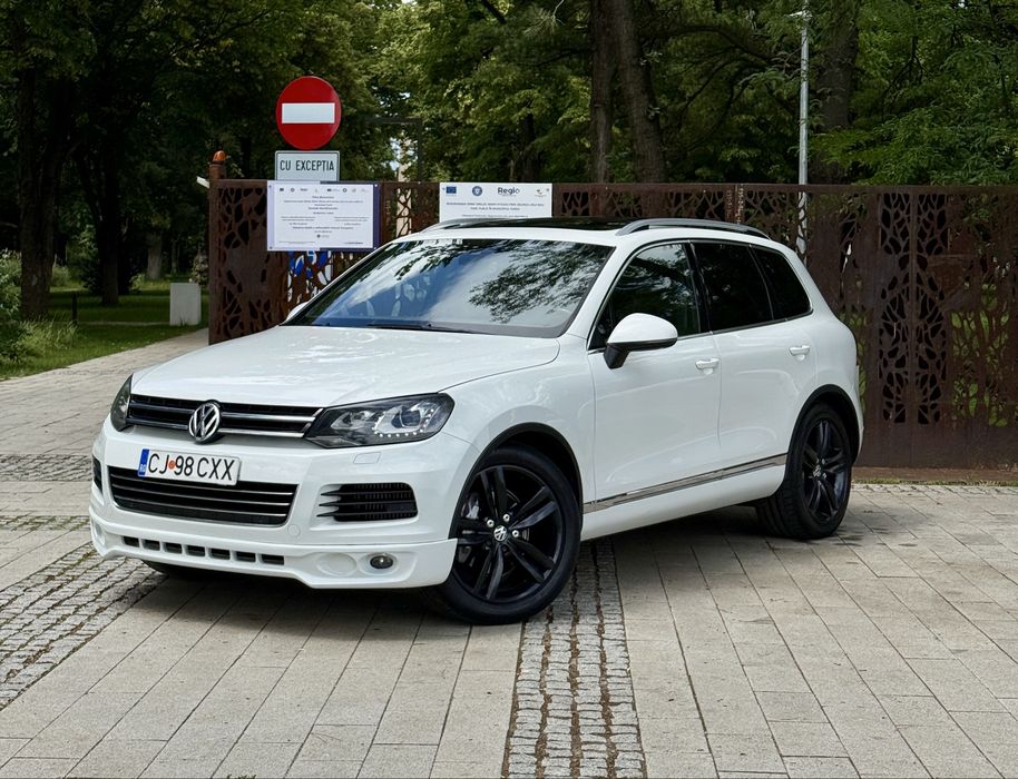 VOLKSWAGEN Touareg 2012