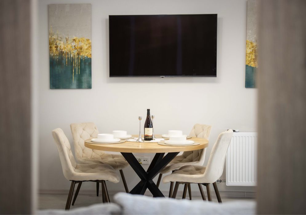 Afacere la cheie apartament 3 camere ,in regim hotelier ,Coresi