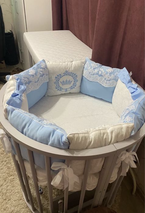 Продам  бортики для кроватки