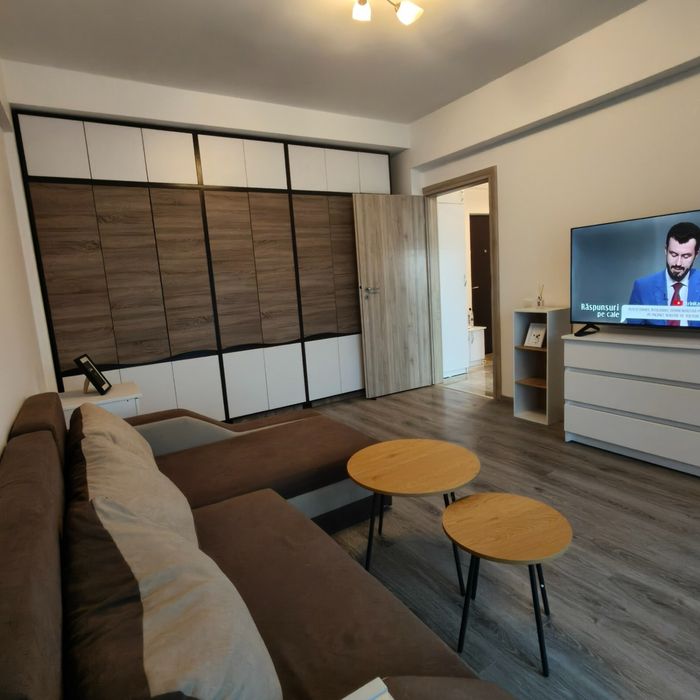 Ofer spre închiriere apartament 2 camere