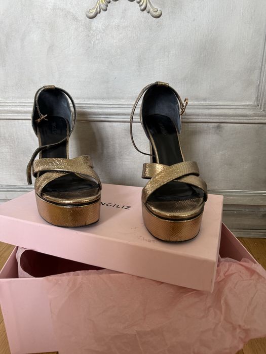 Сандали, обувки с висок ток INGELIZ