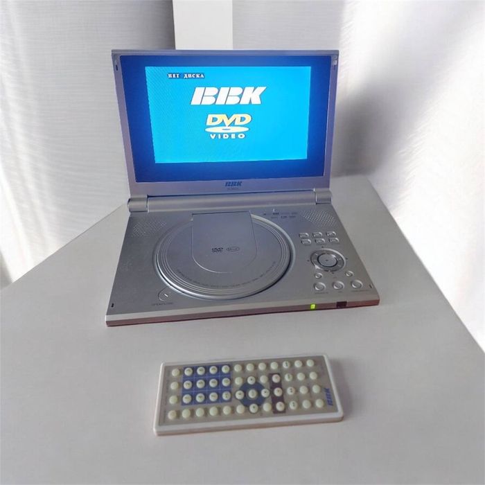 **Портативный DVD-плеер BBK — ваше персональное кино в любом месте