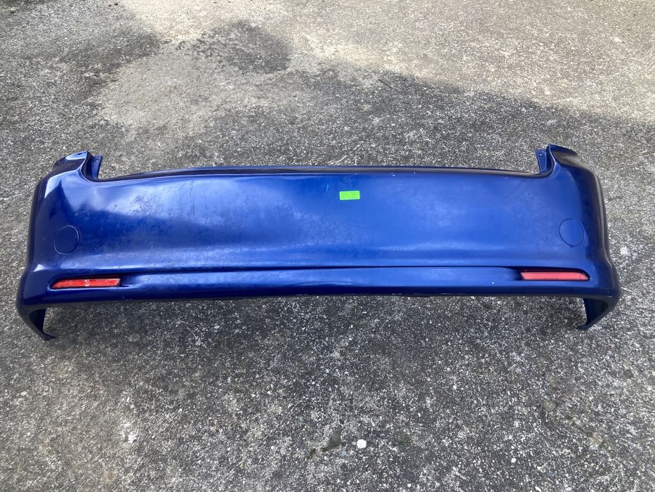 Задна броня за тойота авенсис версо/ avensis verso 03-05г