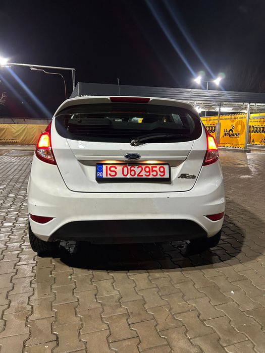 FORD Fiesta 2015 — imagine 2