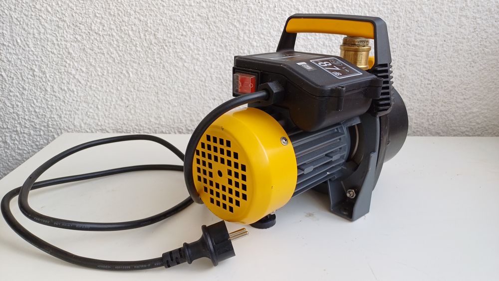 Градинска помпа Neptun NGP-E 68