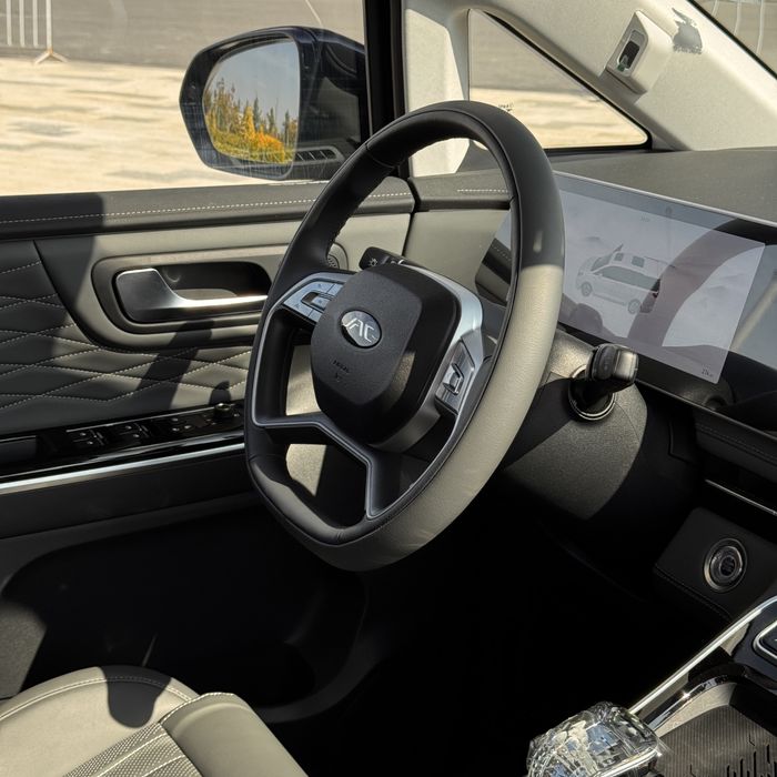 JAC RF8  7kishilik Premium Miniven arzon narxda !