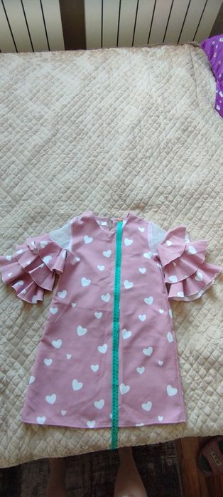 Продам платья на девочку