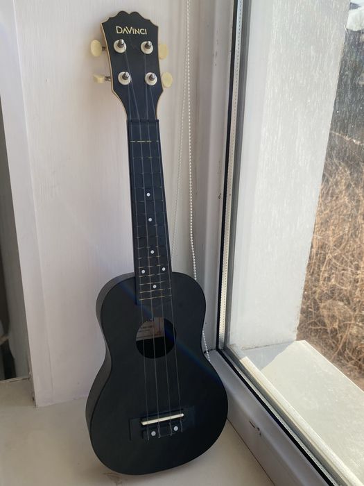 Продается укулеле