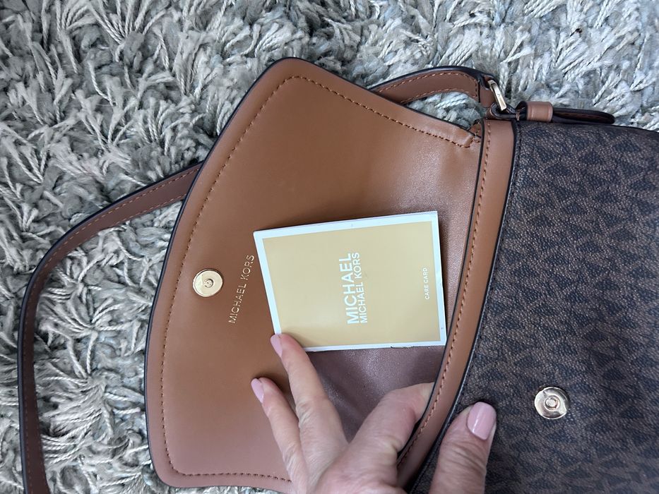 Чанти ICEBERG и Patrizia PEPE,KarlLagerfeld,Michael Kors