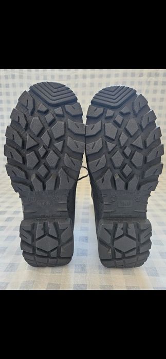 Продам новые берцы летние и зимние.