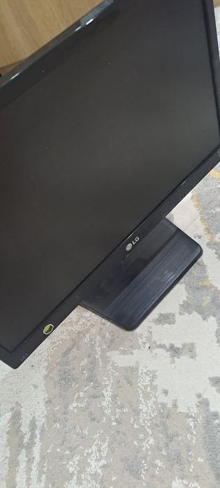 Продам монитор LG