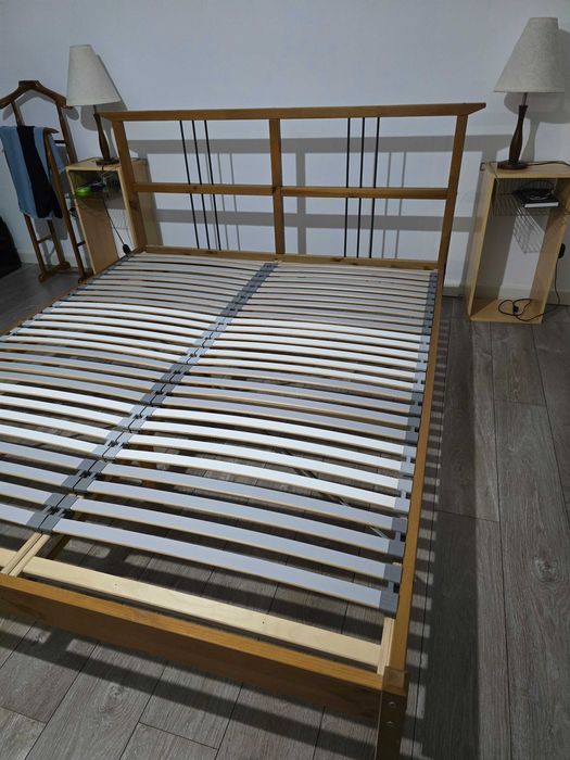 Кровать двуспальняя