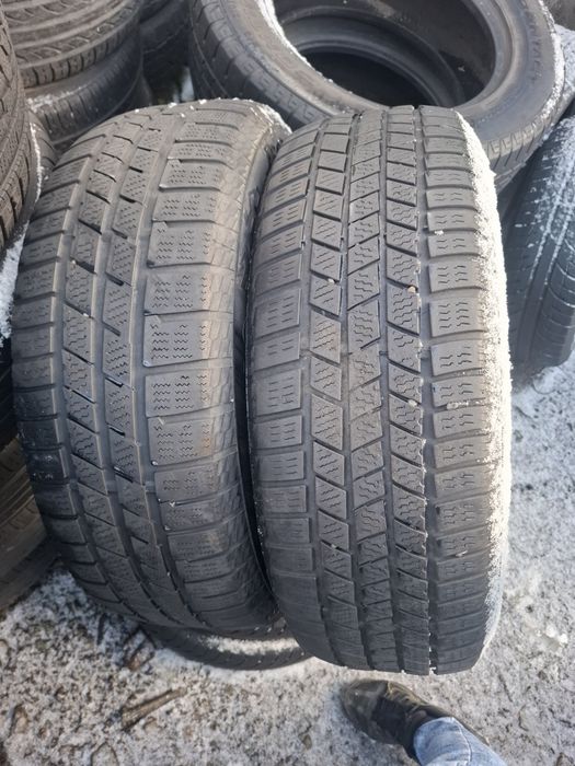 Vand 2 anvelope 215 65 16 continental de iarna bune