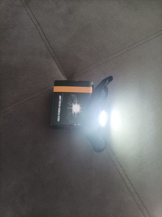 Тактическо EDC фенерче Astrolux