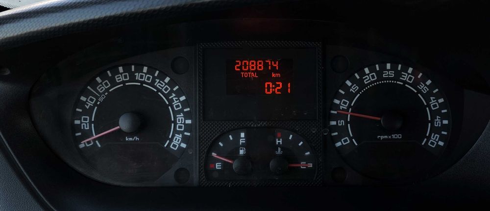 IVECO DAILY 40C18, 3.0 TDI, 180cp, 208.874 km, CLIMA, 3.5t cat B