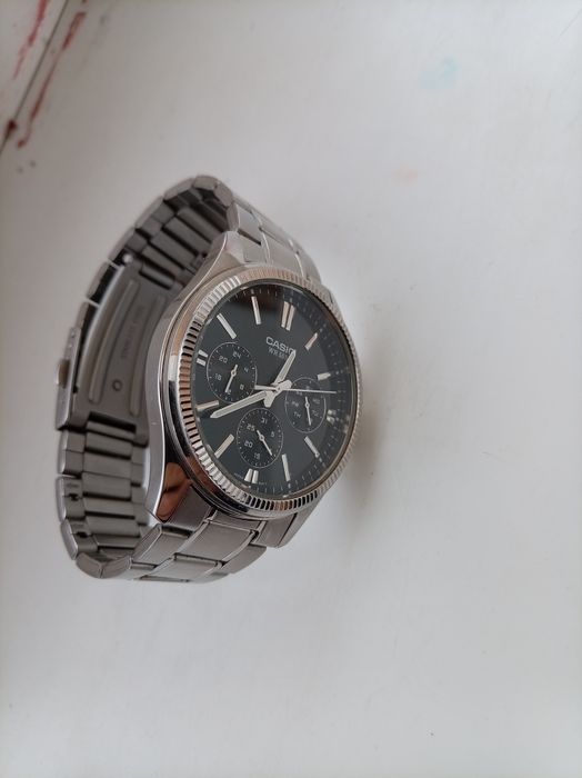 Casio сағаты сатылады