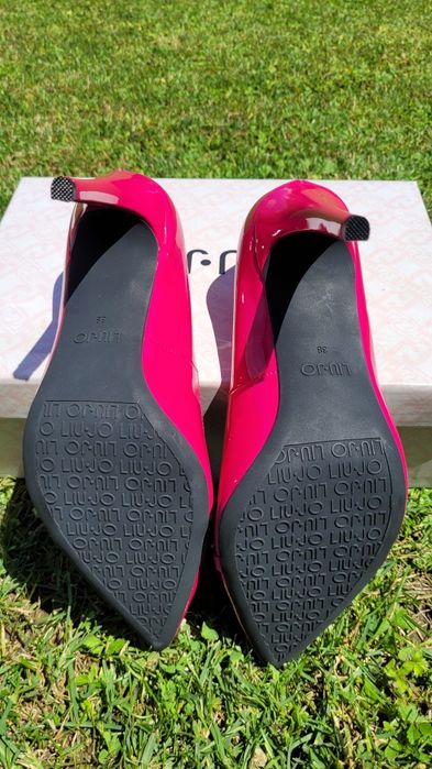 Pantofi Liu Jo, eleganti, noi, marimea 38
