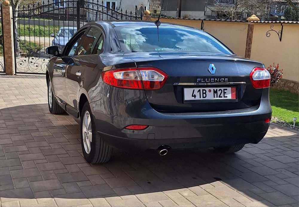 Renault Fluence/ 1.6 Benzină 110 CP / Navigație